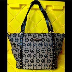 NWOT Michael Kors Black & Tan MK Logo Jetset Tote